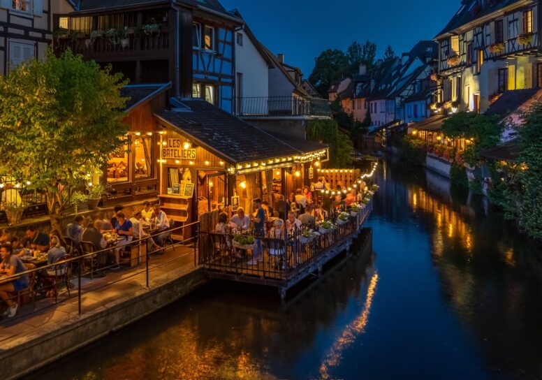 Restaurant Außenbereich am Fluss